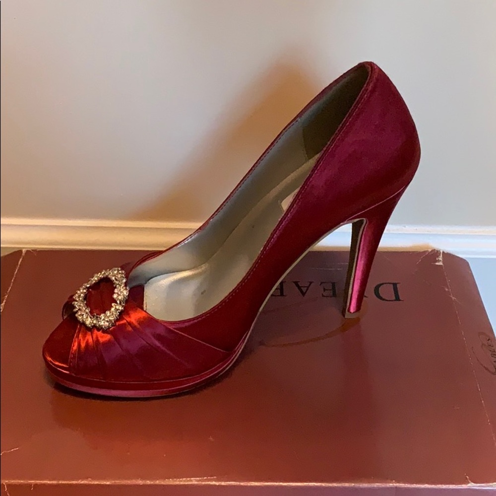 Red wedding dress shoes